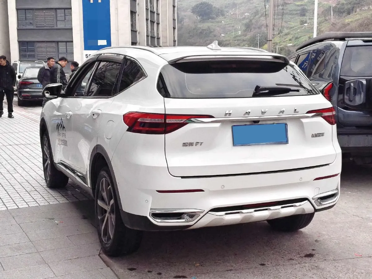 2020 Haval F7 1.5T 169HP L4 7DCT,autocango,china used car exporter,china ev exporter,chinese used car exporter,chinese used ev exporter