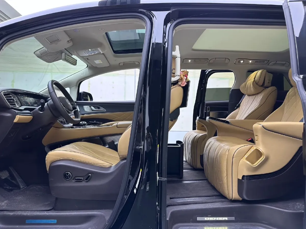 2024 Denza D9 1.5T 139HP L4 E-CVT PHEV 40KWH,autocango,china used car exporter,china ev exporter,chinese used car exporter,chinese used ev exporter