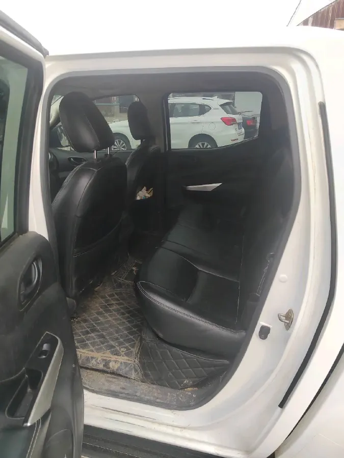 2019 Nissan Navara 2.5L 193HP L4 6MT,autocango,china used car exporter,china ev exporter,chinese used car exporter,chinese used ev exporter