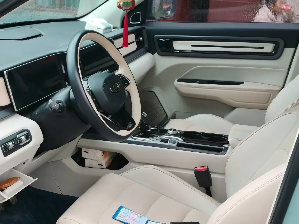 2023 Geely ICON 1.5T 181HP L4 7DCT,autocango,china used car exporter,china ev exporter,chinese used car exporter,chinese used ev exporter