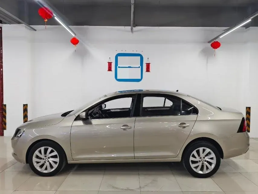 2019 SWM G01 1.5T 156HP L4 6AT,autocango,china used car exporter,china ev exporter,chinese used car exporter,chinese used ev exporter