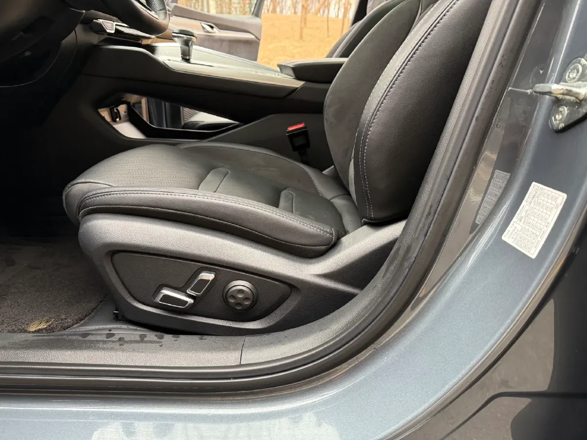 2024 Geely Preface 2.0T 190HP L4 7DCT,autocango,china used car exporter,china ev exporter,chinese used car exporter,chinese used ev exporter