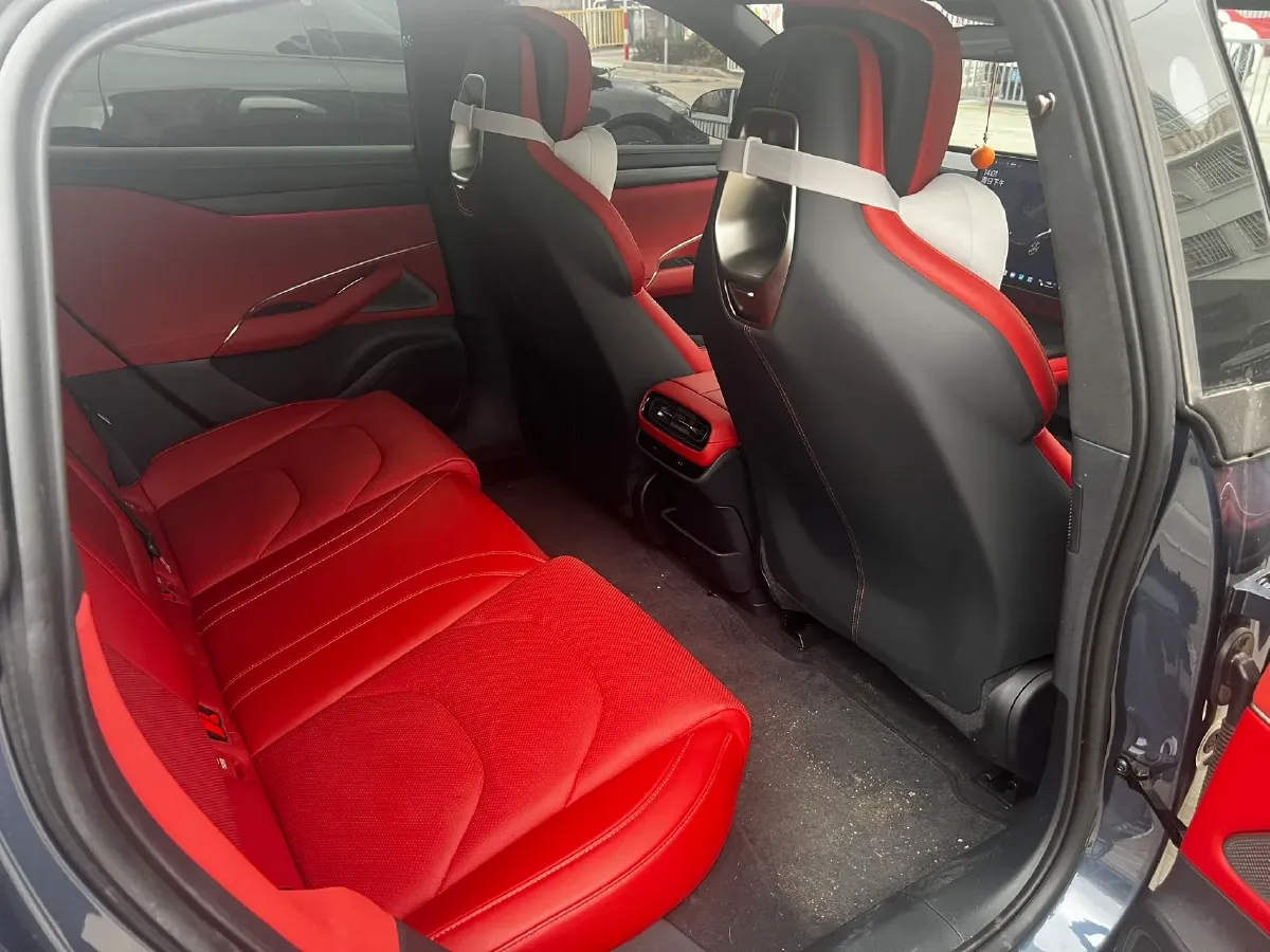 2024 MI SU7 BEV 101KWH,autocango,china used car exporter,china ev exporter,chinese used car exporter,chinese used ev exporter