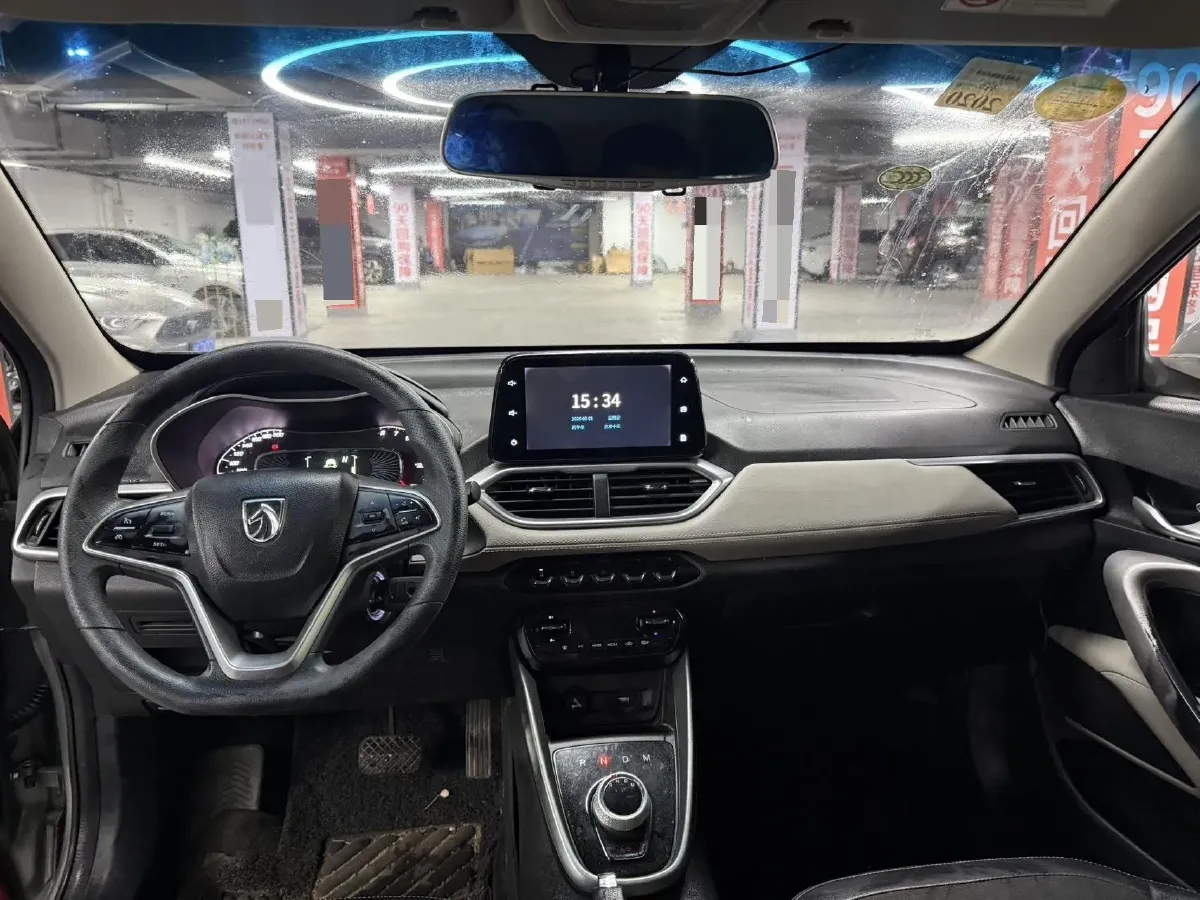 2017 BaoJun 310W 1.5L 105HP L4 6MT,autocango,china used car exporter,china ev exporter,chinese used car exporter,chinese used ev exporter