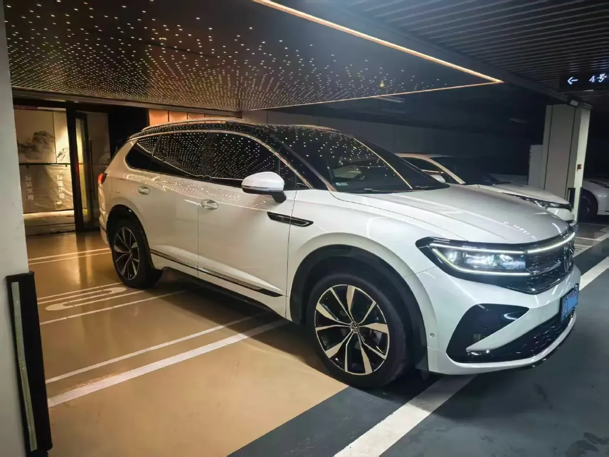 2021 Volkswagen Talagon 2.0T 220HP L4 7DCT,autocango,china used car exporter,china ev exporter,chinese used car exporter,chinese used ev exporter
