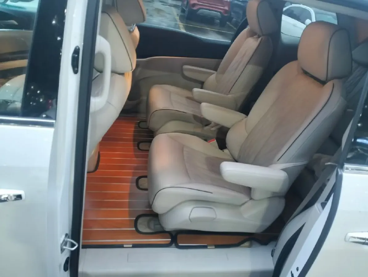 2021 Buick GL8 2.0T 237HP L4 9AT,autocango,china used car exporter,china ev exporter,chinese used car exporter,chinese used ev exporter