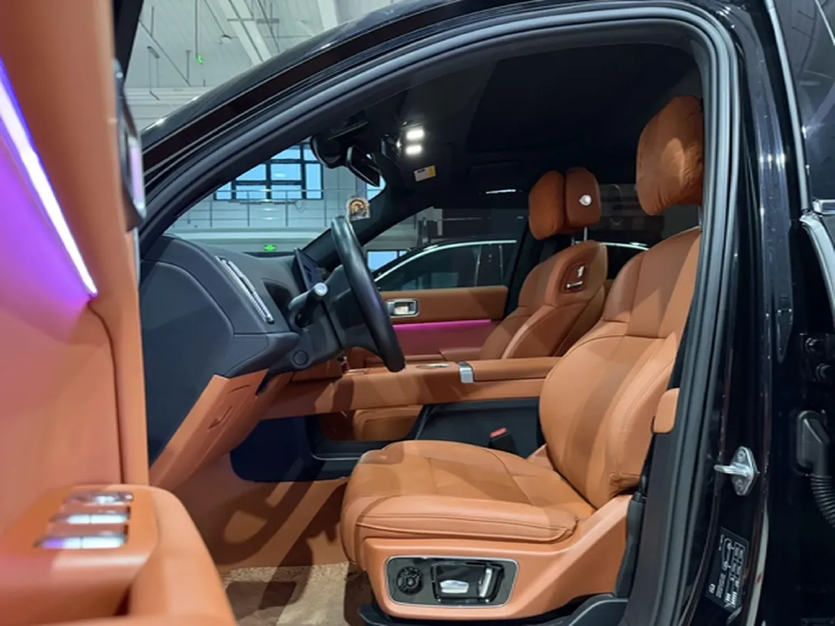 2024 Li L8 Range Extended 154HP REEV 42.8KWH,autocango,china used car exporter,china ev exporter,chinese used car exporter,chinese used ev exporter