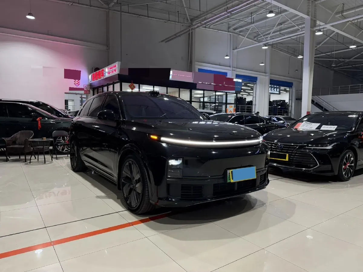2024 Li L8 Range Extended 154HP REEV 42.8KWH,autocango,china used car exporter,china ev exporter,chinese used car exporter,chinese used ev exporter