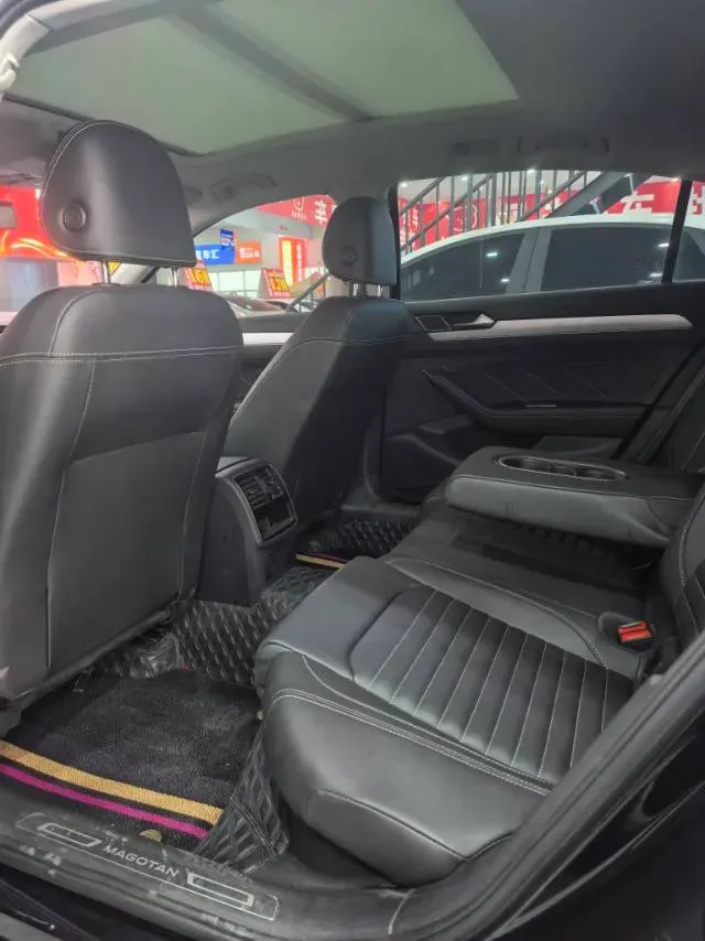 2024 Volkswagen Magotan 1.4T 150HP L4 7DCT,autocango,china used car exporter,china ev exporter,chinese used car exporter,chinese used ev exporter