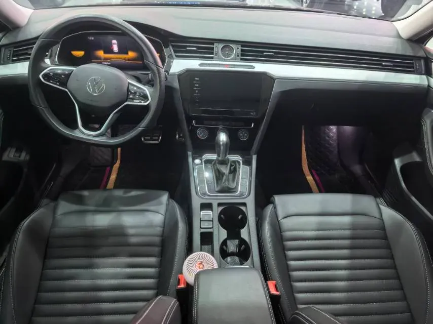 2024 Volkswagen Magotan 1.4T 150HP L4 7DCT,autocango,china used car exporter,china ev exporter,chinese used car exporter,chinese used ev exporter