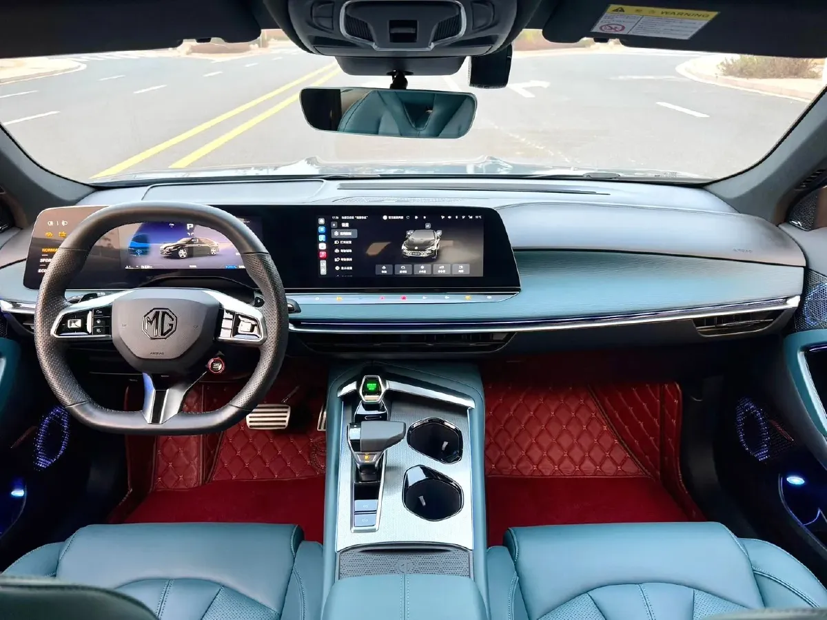 2025 MG 7 2.0T 261HP L4 9AT,autocango,china used car exporter,china ev exporter,chinese used car exporter,chinese used ev exporter