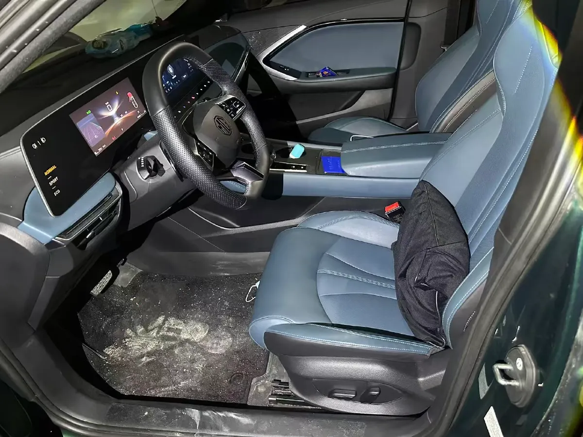 2025 MG 7 1.5T 188HP L4 7DCT,autocango,china used car exporter,china ev exporter,chinese used car exporter,chinese used ev exporter