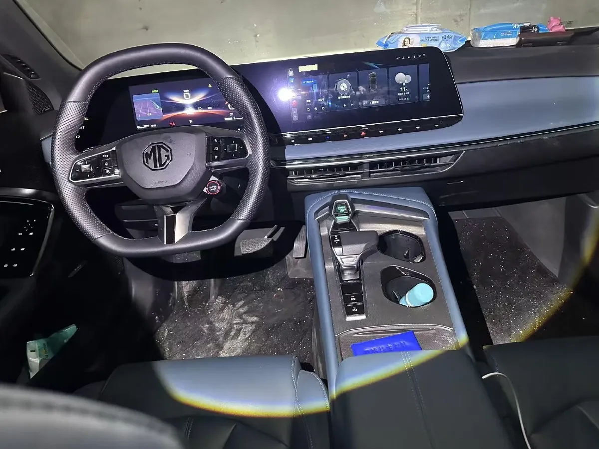 2025 MG 7 1.5T 188HP L4 7DCT,autocango,china used car exporter,china ev exporter,chinese used car exporter,chinese used ev exporter