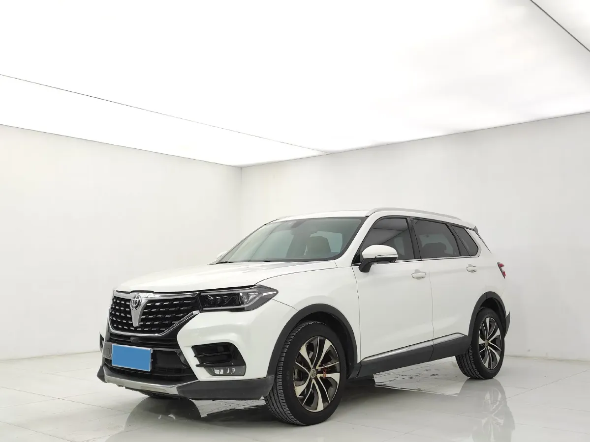 2018 Brilliance Auto V7 1.6T 204HP L4 7DCT,autocango,china used car exporter,china ev exporter,chinese used car exporter,chinese used ev exporter