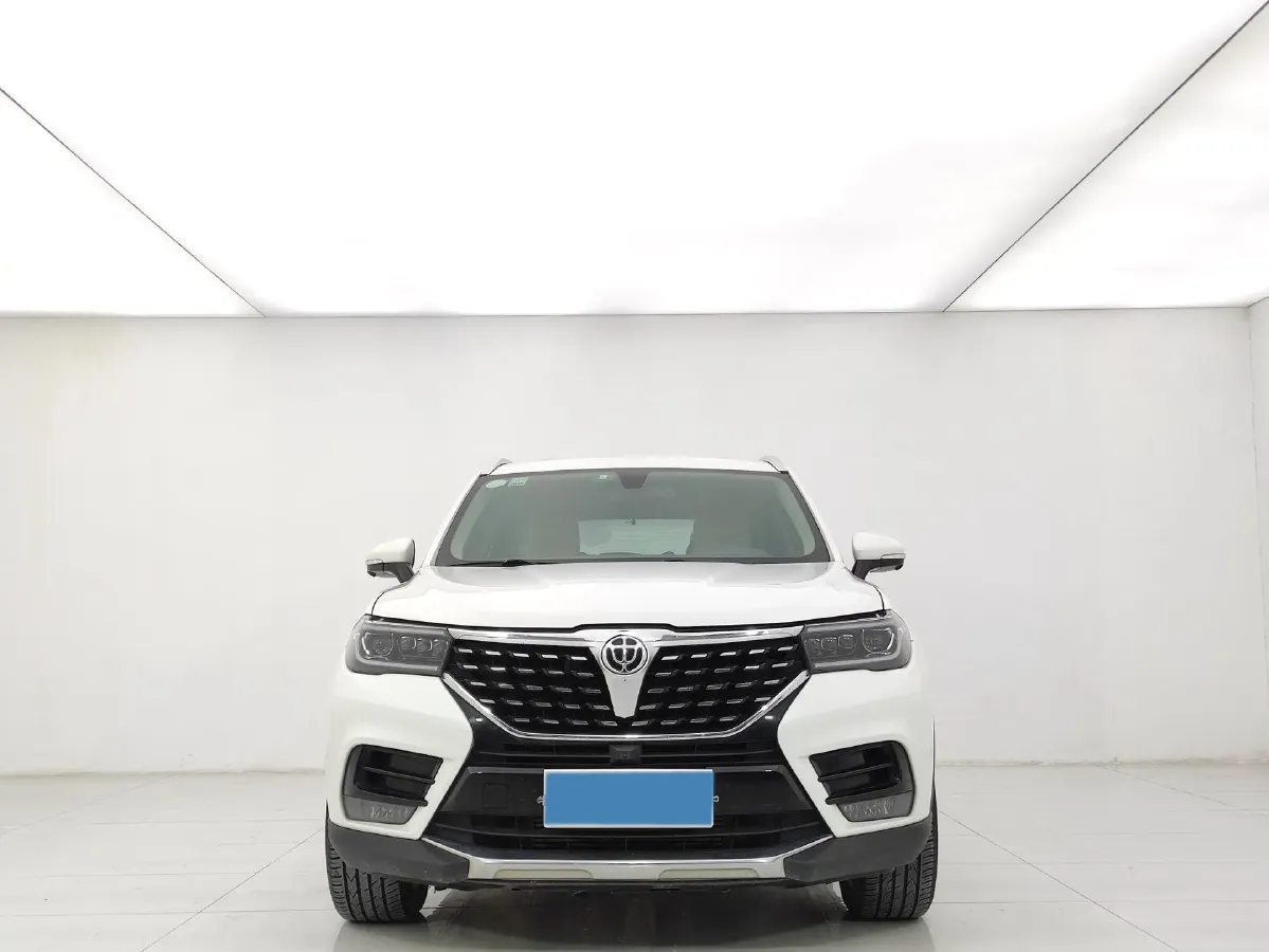 2018 Brilliance Auto V7 1.6T 204HP L4 7DCT,autocango,china used car exporter,china ev exporter,chinese used car exporter,chinese used ev exporter