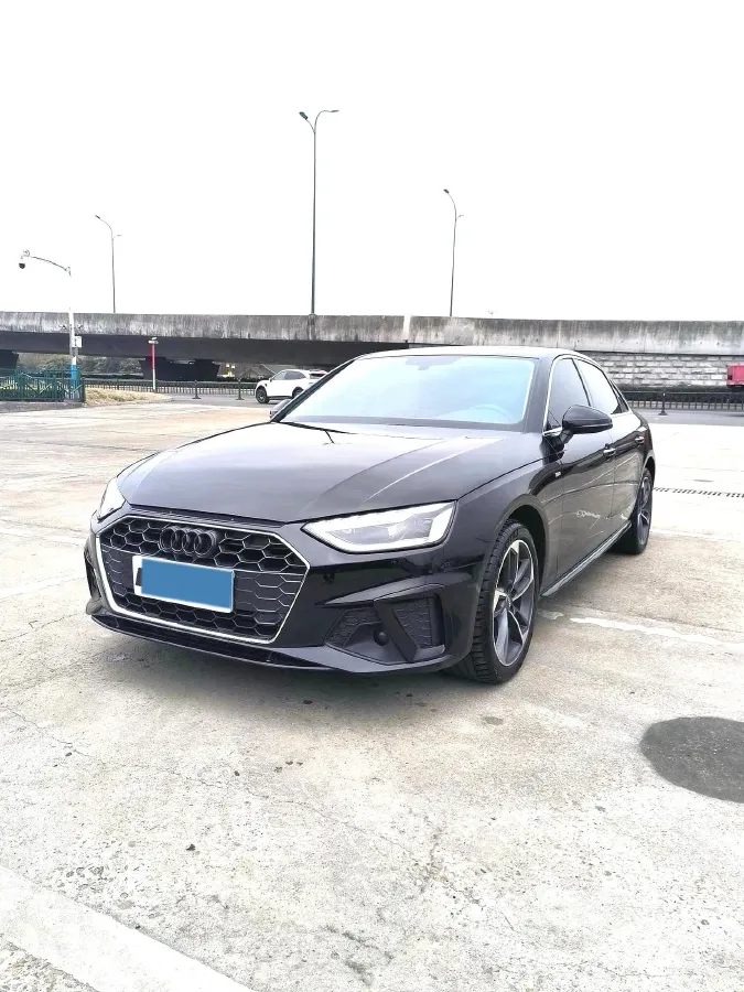 2020 Audi A4L 2.0T 190HP L4 7DCT,autocango,china used car exporter,china ev exporter,chinese used car exporter,chinese used ev exporter