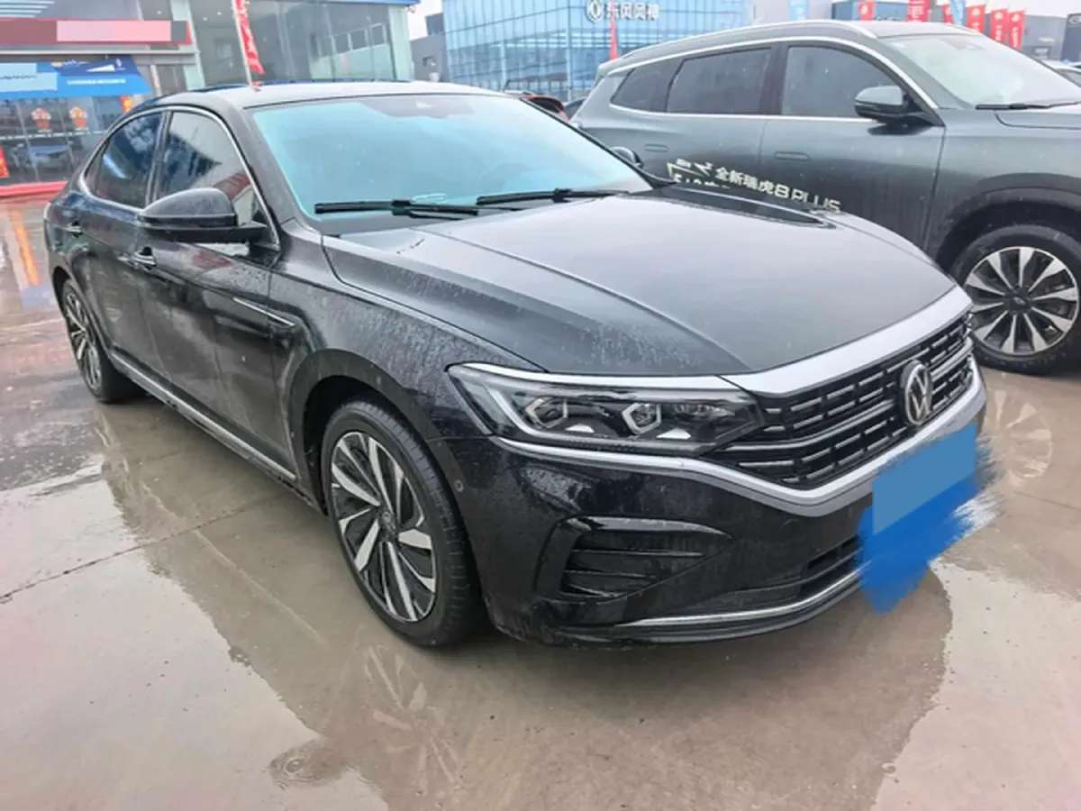 2024 Volkswagen Passat 2.0T 220HP L4 7DCT,autocango,china used car exporter,china ev exporter,chinese used car exporter,chinese used ev exporter