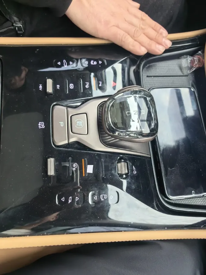 2022 Honda Odyssey 2.0L 146HP L4 E-CVT Hybrid,autocango,china used car exporter,china ev exporter,chinese used car exporter,chinese used ev exporter