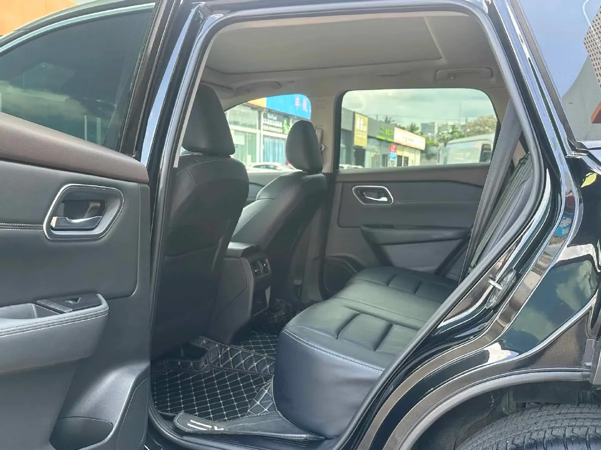 2021 Nissan X-Trail 1.5T 204HP L3 CVT,autocango,china used car exporter,china ev exporter,chinese used car exporter,chinese used ev exporter