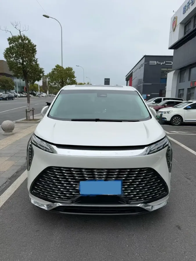 2023 Buick Century 2.0T 237HP L4 9AT,autocango,china used car exporter,china ev exporter,chinese used car exporter,chinese used ev exporter