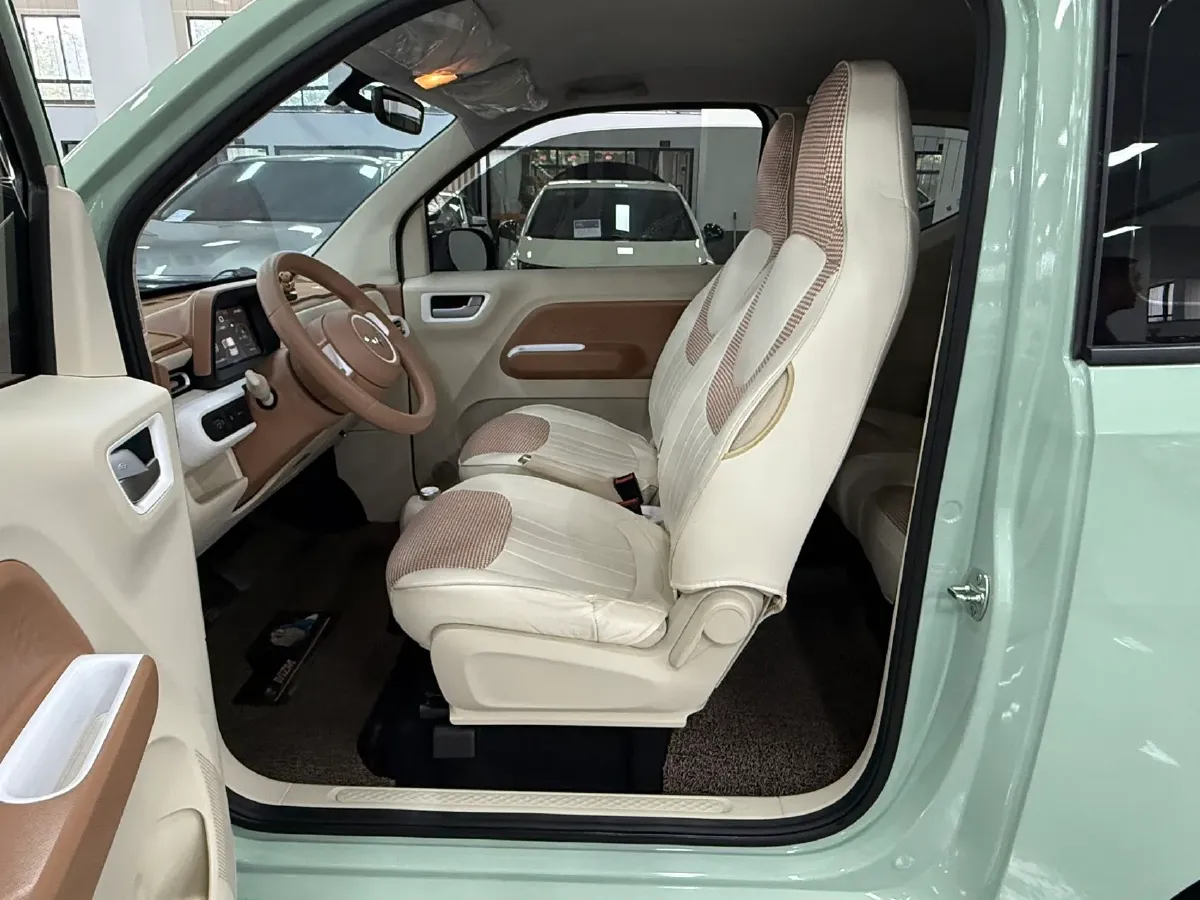 2024 WuLing HongGuang MINI EV BEV 17.3KWH,autocango,china used car exporter,china ev exporter,chinese used car exporter,chinese used ev exporter