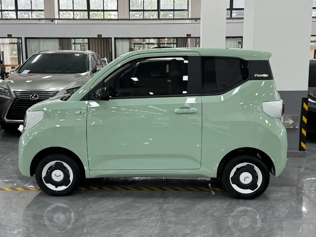 2024 WuLing HongGuang MINI EV BEV 17.3KWH,autocango,china used car exporter,china ev exporter,chinese used car exporter,chinese used ev exporter