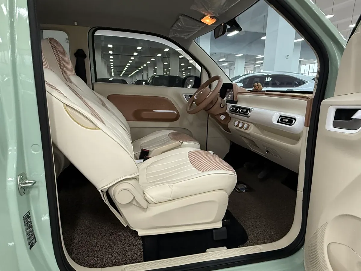 2024 WuLing HongGuang MINI EV BEV 17.3KWH,autocango,china used car exporter,china ev exporter,chinese used car exporter,chinese used ev exporter