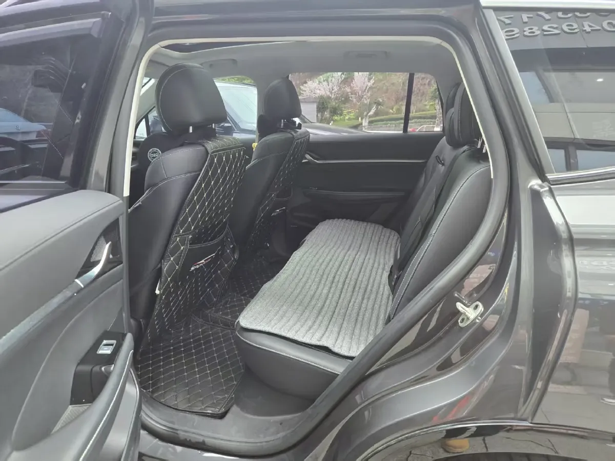 2022 Roewe RX5 MAX 1.5T 181HP L4 6AT,autocango,china used car exporter,china ev exporter,chinese used car exporter,chinese used ev exporter