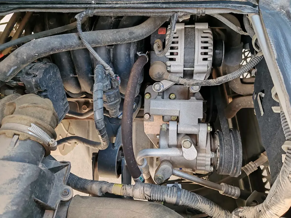 2020 WuLing ZhiGuang 1.2L 76HP L4 5MT,autocango,china used car exporter,china ev exporter,chinese used car exporter,chinese used ev exporter