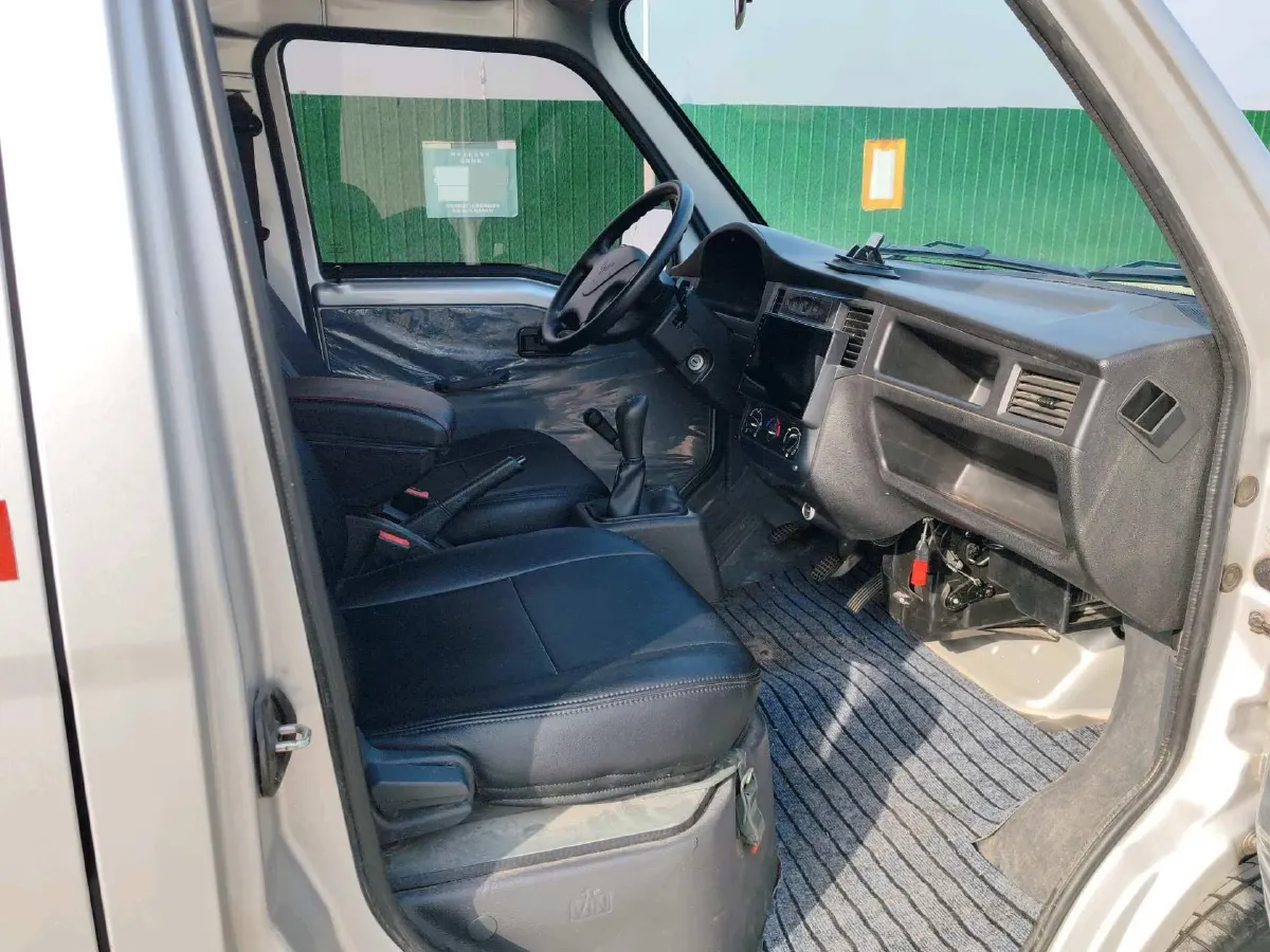 2020 WuLing ZhiGuang 1.2L 76HP L4 5MT,autocango,china used car exporter,china ev exporter,chinese used car exporter,chinese used ev exporter