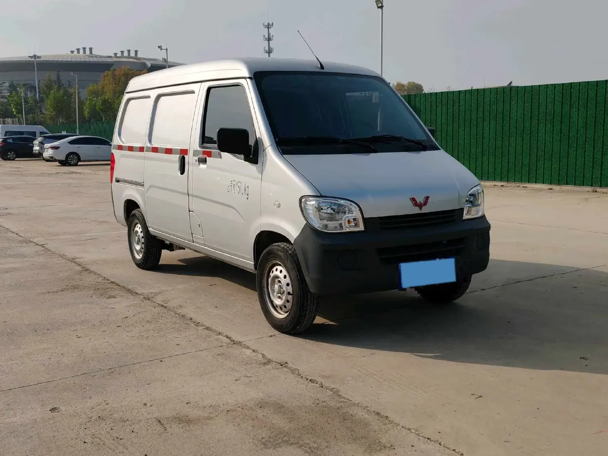 2020 WuLing ZhiGuang 1.2L 76HP L4 5MT,autocango,china used car exporter,china ev exporter,chinese used car exporter,chinese used ev exporter
