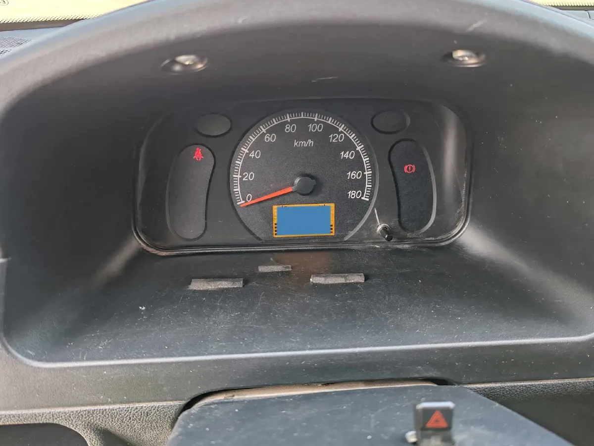 2020 WuLing ZhiGuang 1.2L 76HP L4 5MT,autocango,china used car exporter,china ev exporter,chinese used car exporter,chinese used ev exporter