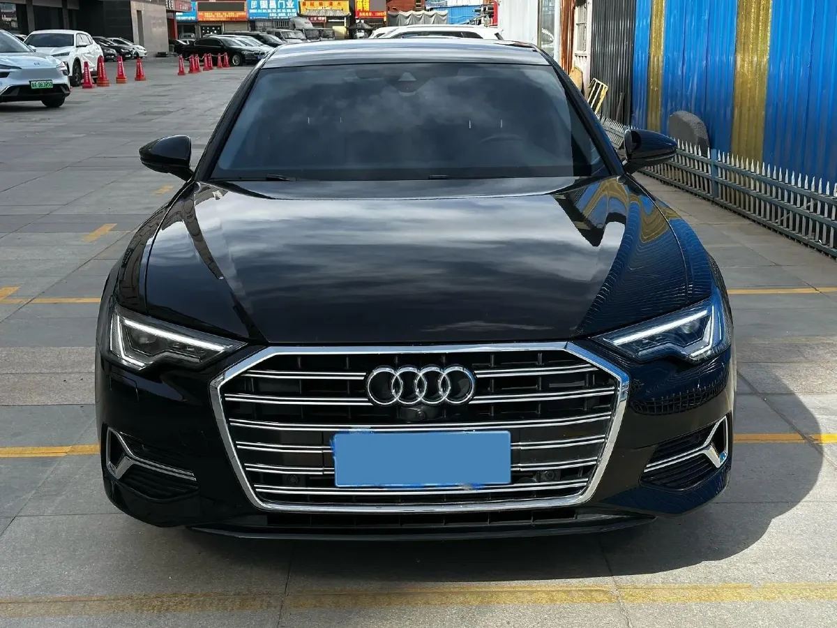 2024 Audi A6L 2.0T 245HP L4 7DCT,autocango,china used car exporter,china ev exporter,chinese used car exporter,chinese used ev exporter