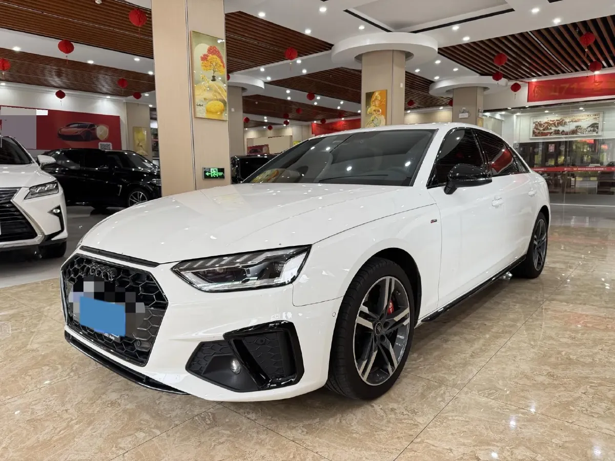 2022 Audi A4L 2.0T 190HP L4 7DCT,autocango,china used car exporter,china ev exporter,chinese used car exporter,chinese used ev exporter