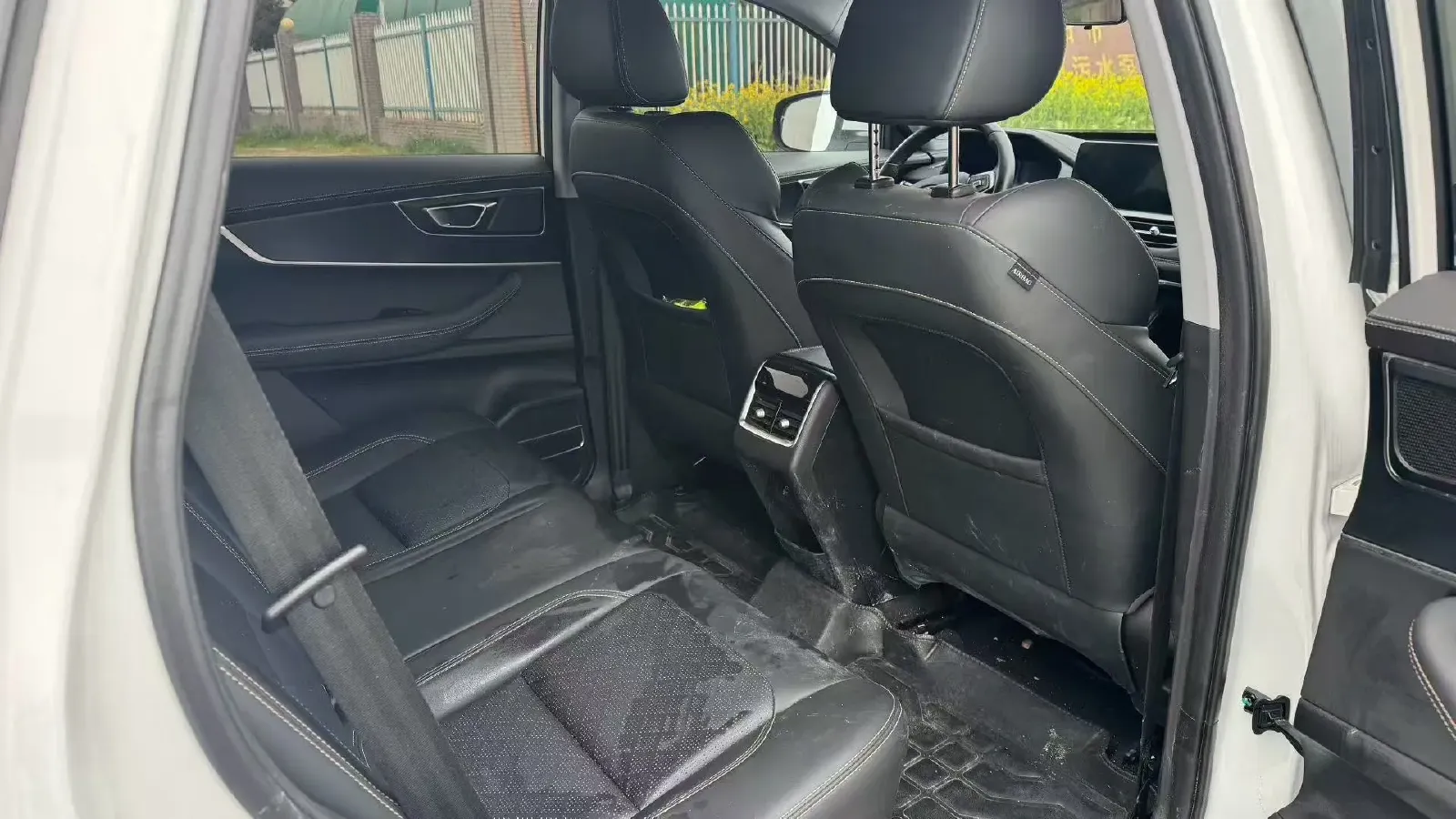 2023 Chery Tiggo 8 1.5T 156HP L4 6MT,autocango,china used car exporter,china ev exporter,chinese used car exporter,chinese used ev exporter