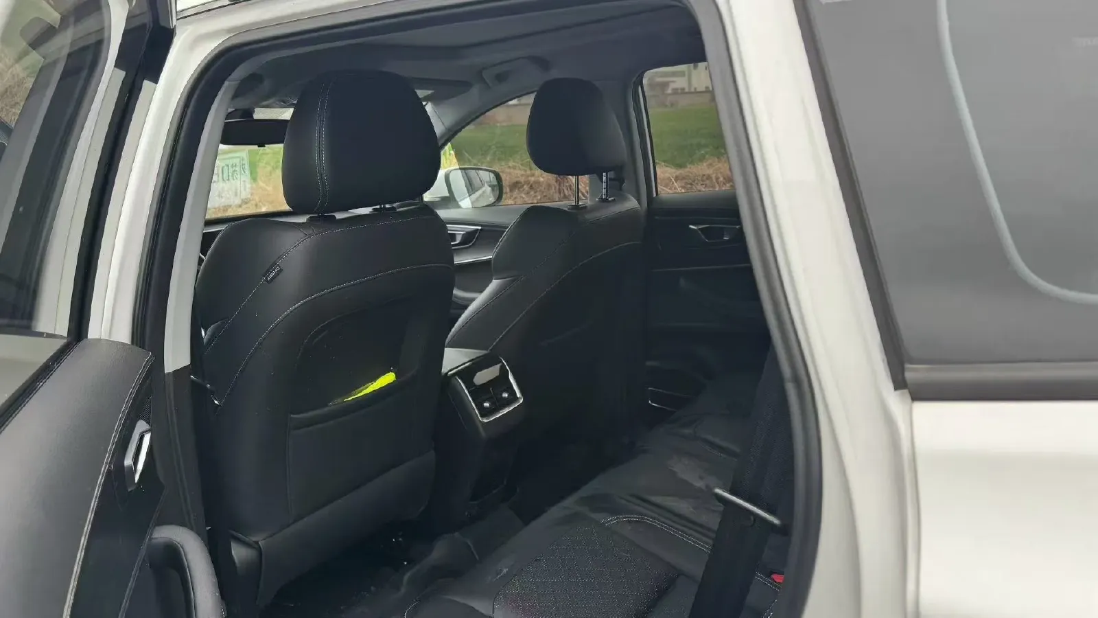 2023 Chery Tiggo 8 1.5T 156HP L4 6MT,autocango,china used car exporter,china ev exporter,chinese used car exporter,chinese used ev exporter