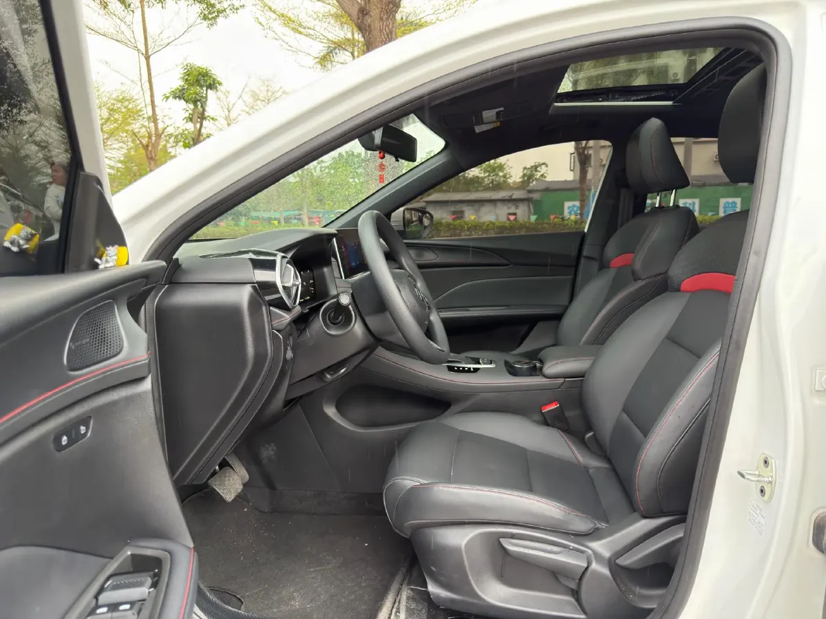 2025 MG 5 1.5L 129HP L4 CVT,autocango,china used car exporter,china ev exporter,chinese used car exporter,chinese used ev exporter