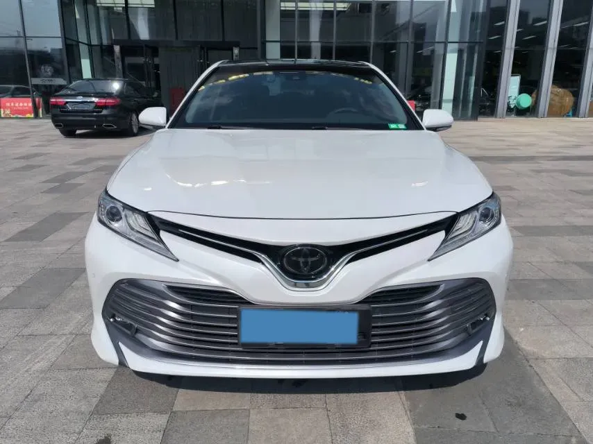 2019 Toyota Camry 2.5L 209HP L4 8AT,autocango,china used car exporter,china ev exporter,chinese used car exporter,chinese used ev exporter