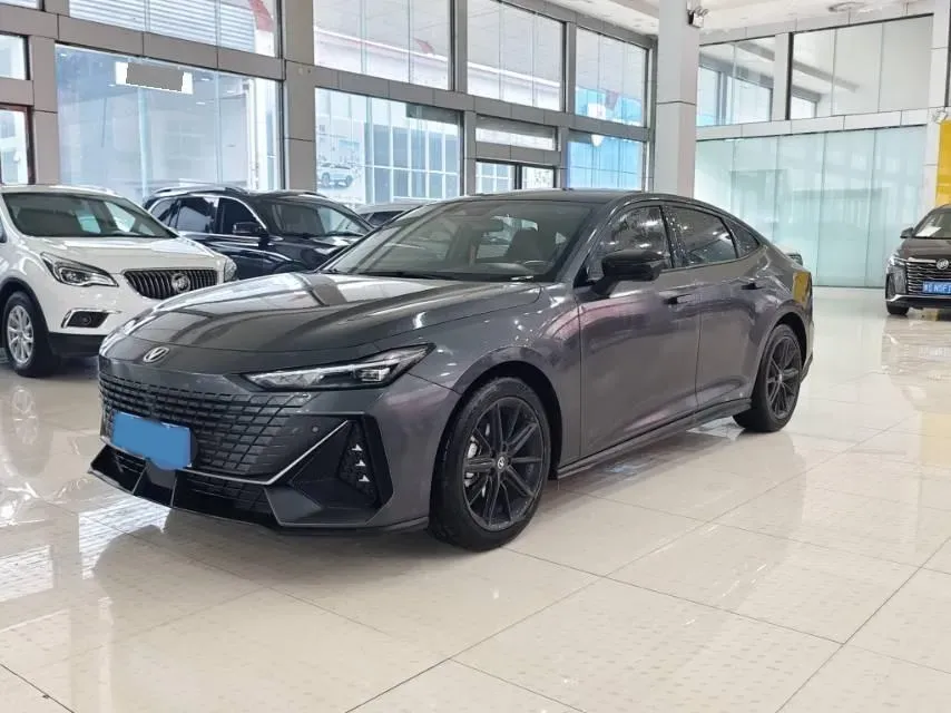 2023 ChangAn UNI-V 1.5T 188HP L4 7DCT,autocango,china used car exporter,china ev exporter,chinese used car exporter,chinese used ev exporter