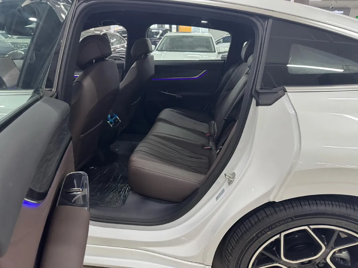 2025 ChangAn QiYuan A07 REEV 98HP REEV 28.4KWH,autocango,china used car exporter,china ev exporter,chinese used car exporter,chinese used ev exporter