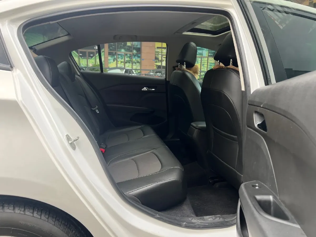 2019 Chevrolet Cavalier 1.5L 113HP L4 6AT,autocango,china used car exporter,china ev exporter,chinese used car exporter,chinese used ev exporter