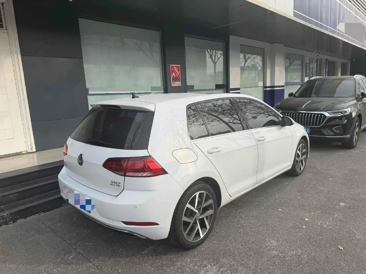 2019 Ford Focus 1.5T 184HP L3 8AT,autocango,china used car exporter,china ev exporter,chinese used car exporter,chinese used ev exporter