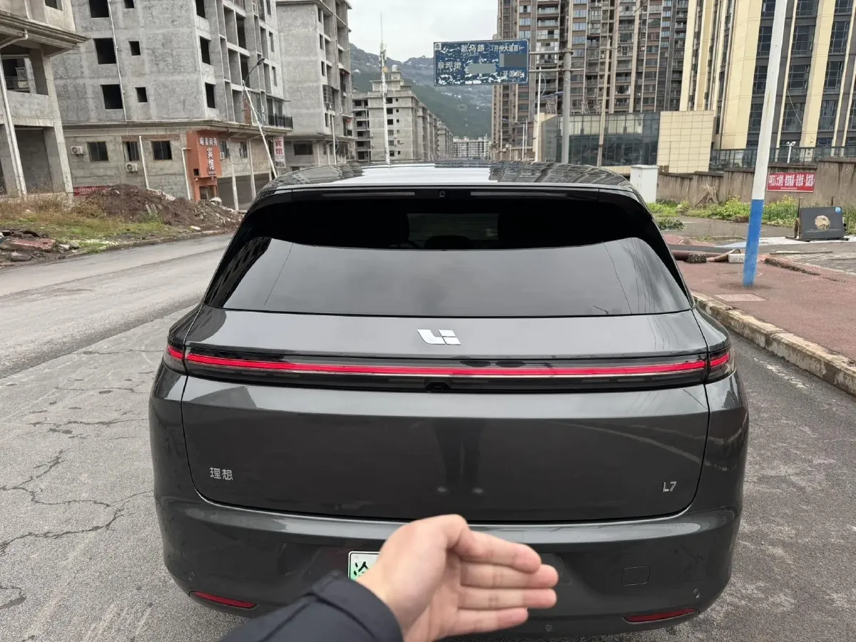 2024 Li L7 Range Extended 154HP REEV 42.8KWH,autocango,china used car exporter,china ev exporter,chinese used car exporter,chinese used ev exporter