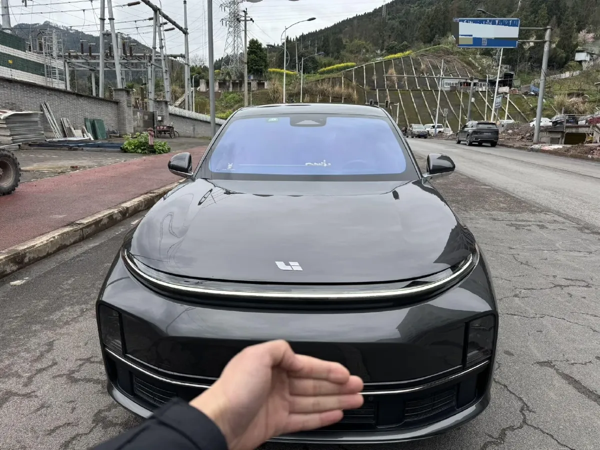 2024 Li L7 Range Extended 154HP REEV 42.8KWH,autocango,china used car exporter,china ev exporter,chinese used car exporter,chinese used ev exporter