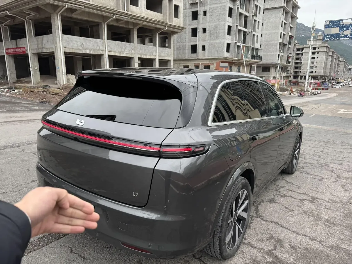 2024 Li L7 Range Extended 154HP REEV 42.8KWH,autocango,china used car exporter,china ev exporter,chinese used car exporter,chinese used ev exporter