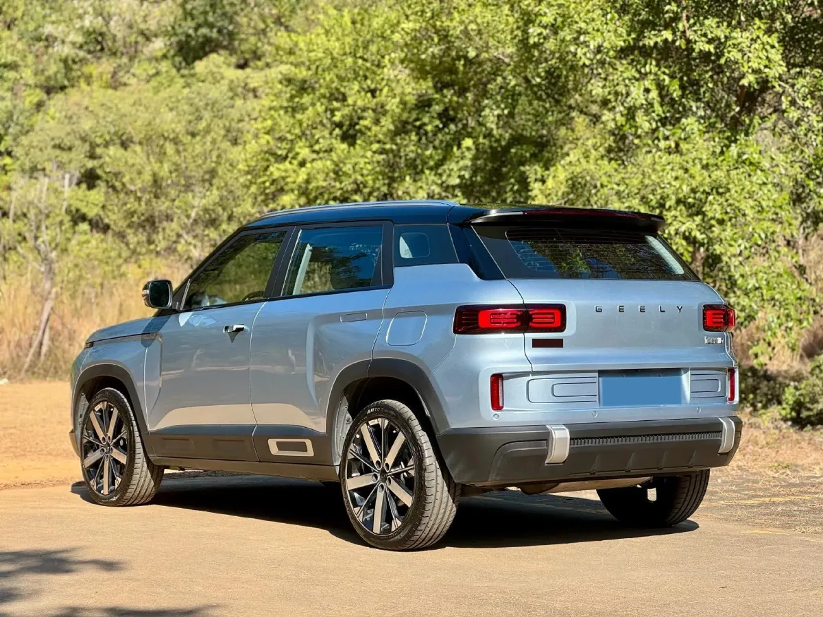 2023 Geely ICON 1.5T 181HP L4 7DCT,autocango,china used car exporter,china ev exporter,chinese used car exporter,chinese used ev exporter