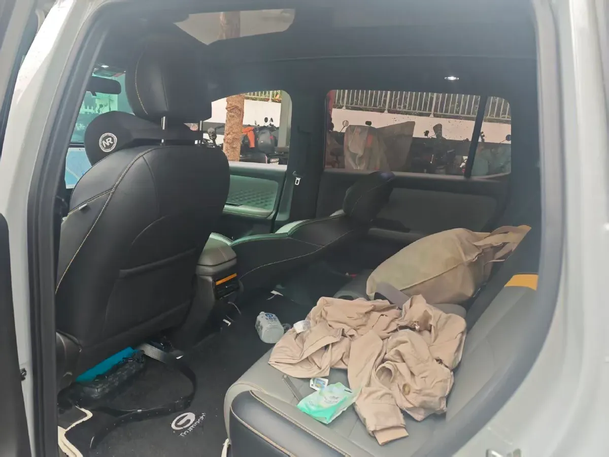 2022 Geely Okavango 1.8T 184HP L4 7DCT,autocango,china used car exporter,china ev exporter,chinese used car exporter,chinese used ev exporter