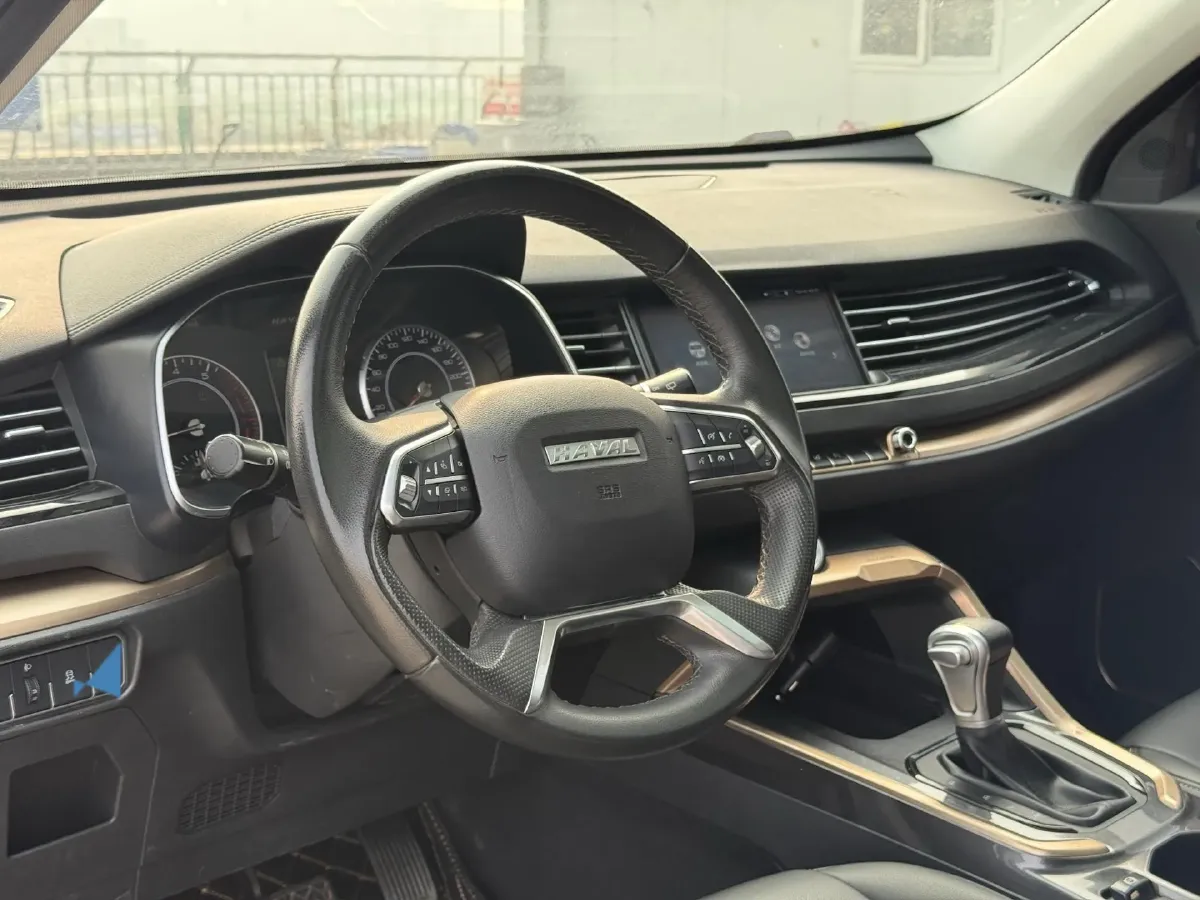 2018 Haval H6 1.5T 169HP L4 7DCT,autocango,china used car exporter,china ev exporter,chinese used car exporter,chinese used ev exporter