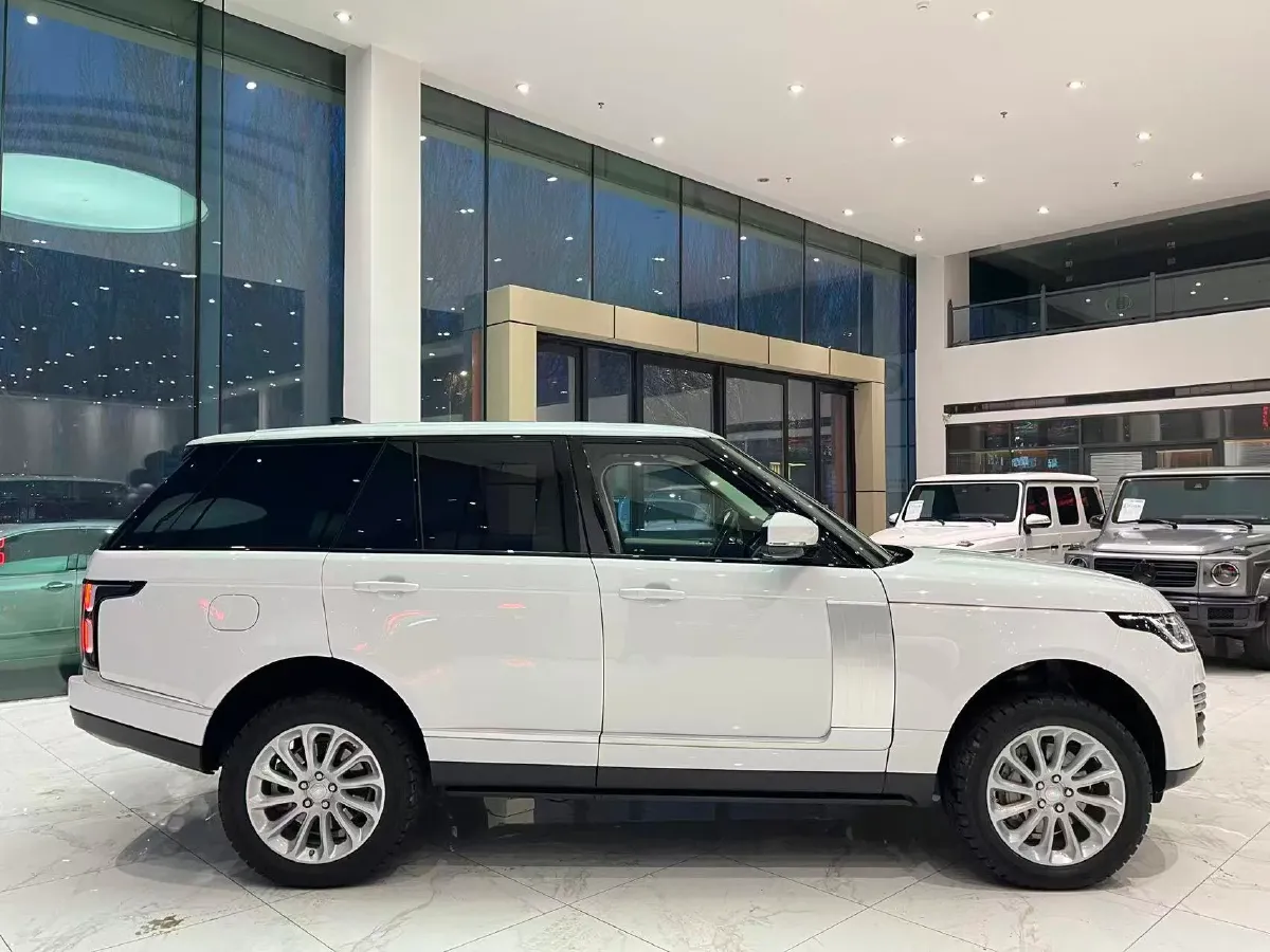 2019 BMW 7 Series 3.0T 340HP L6 8AT,autocango,china used car exporter,china ev exporter,chinese used car exporter,chinese used ev exporter