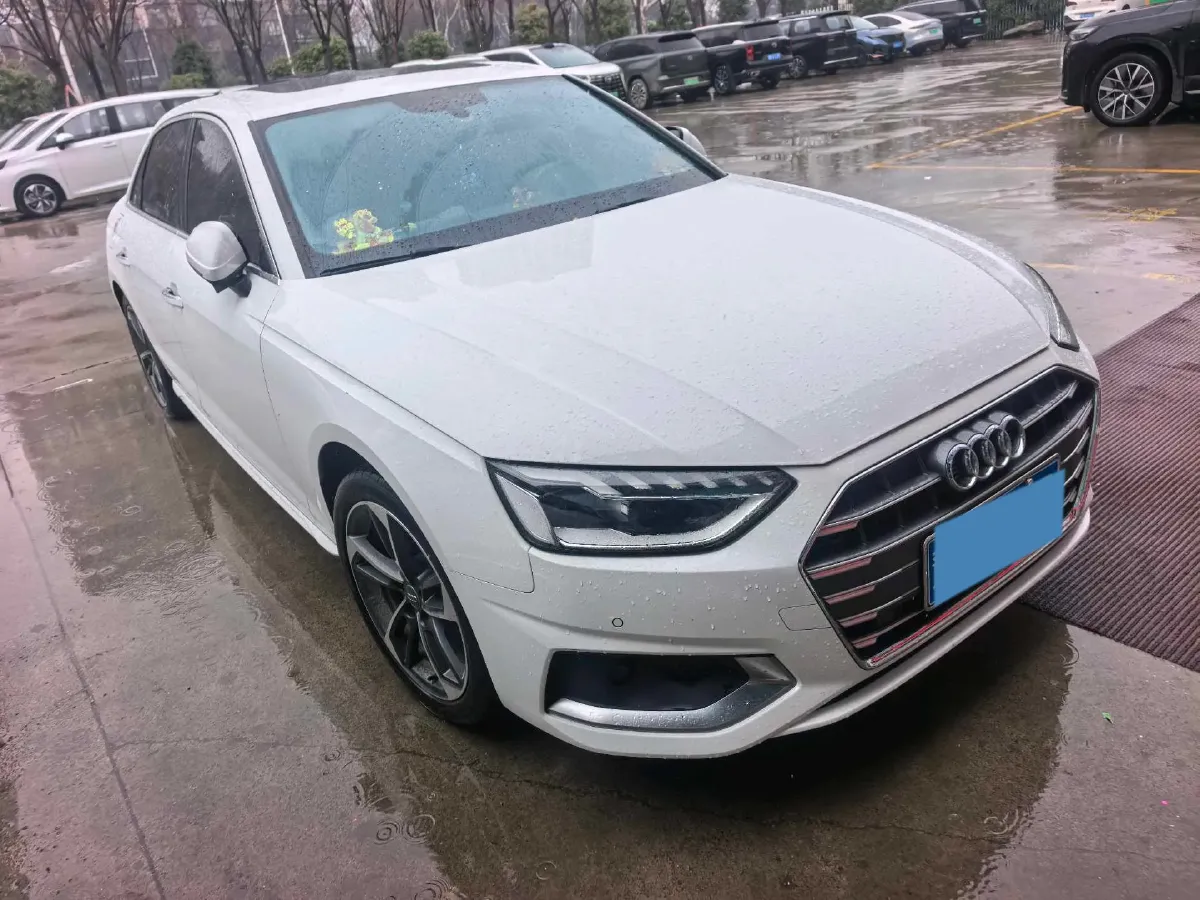 2020 Audi A4L 2.0T 190HP L4 7DCT,autocango,china used car exporter,china ev exporter,chinese used car exporter,chinese used ev exporter
